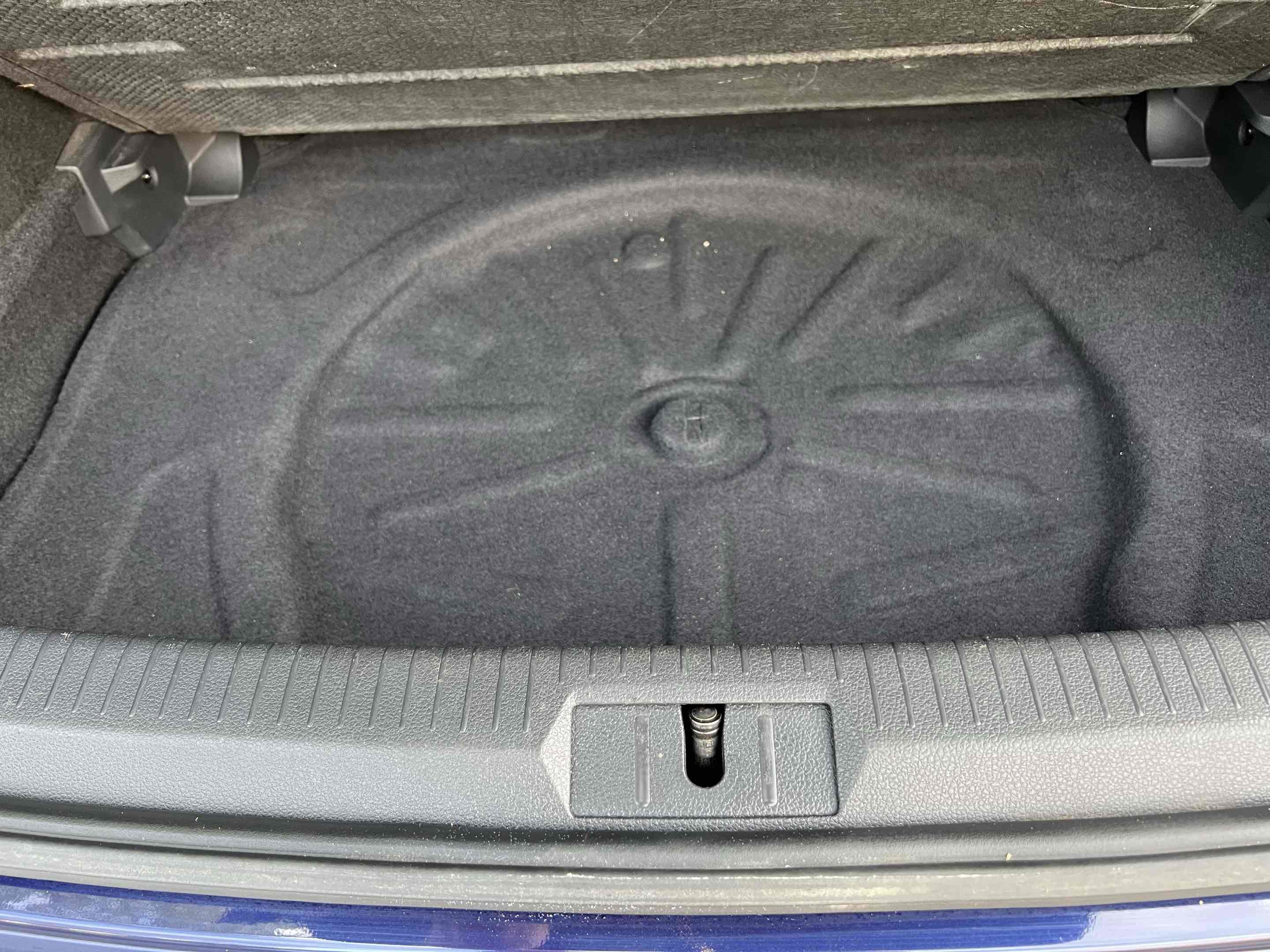 Used 2019 Volkswagen e-Golf SE w/ Driver Assistance Package image 71