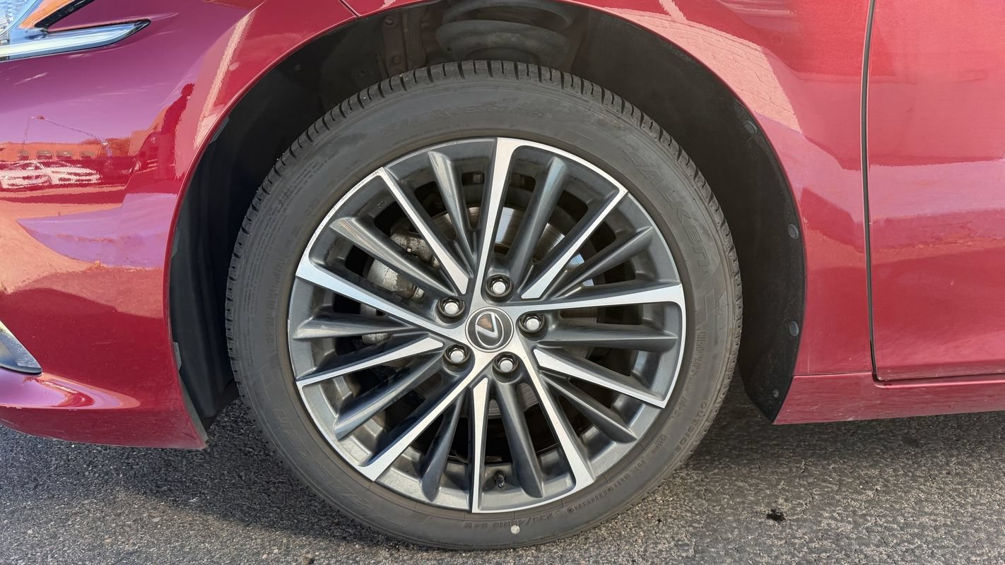 Used 2022 Lexus ES 250 w/ Premium Package AWD/4WD image 16
