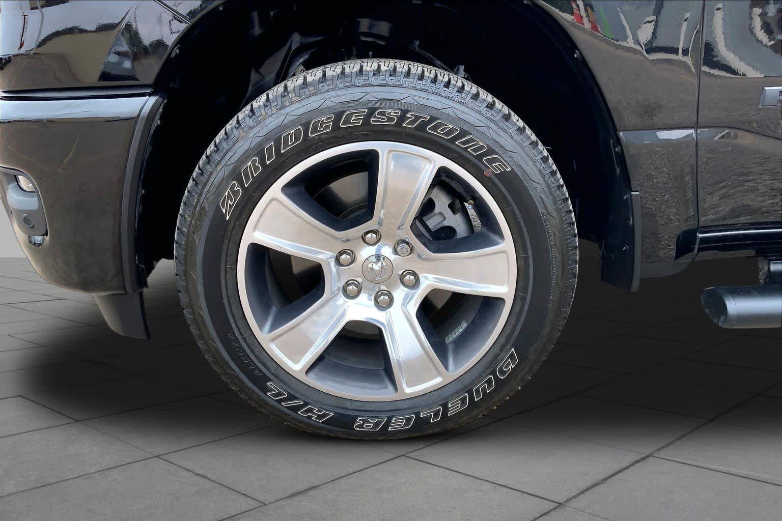 Used 2025 RAM 1500 Tradesman AWD/4WD image 11