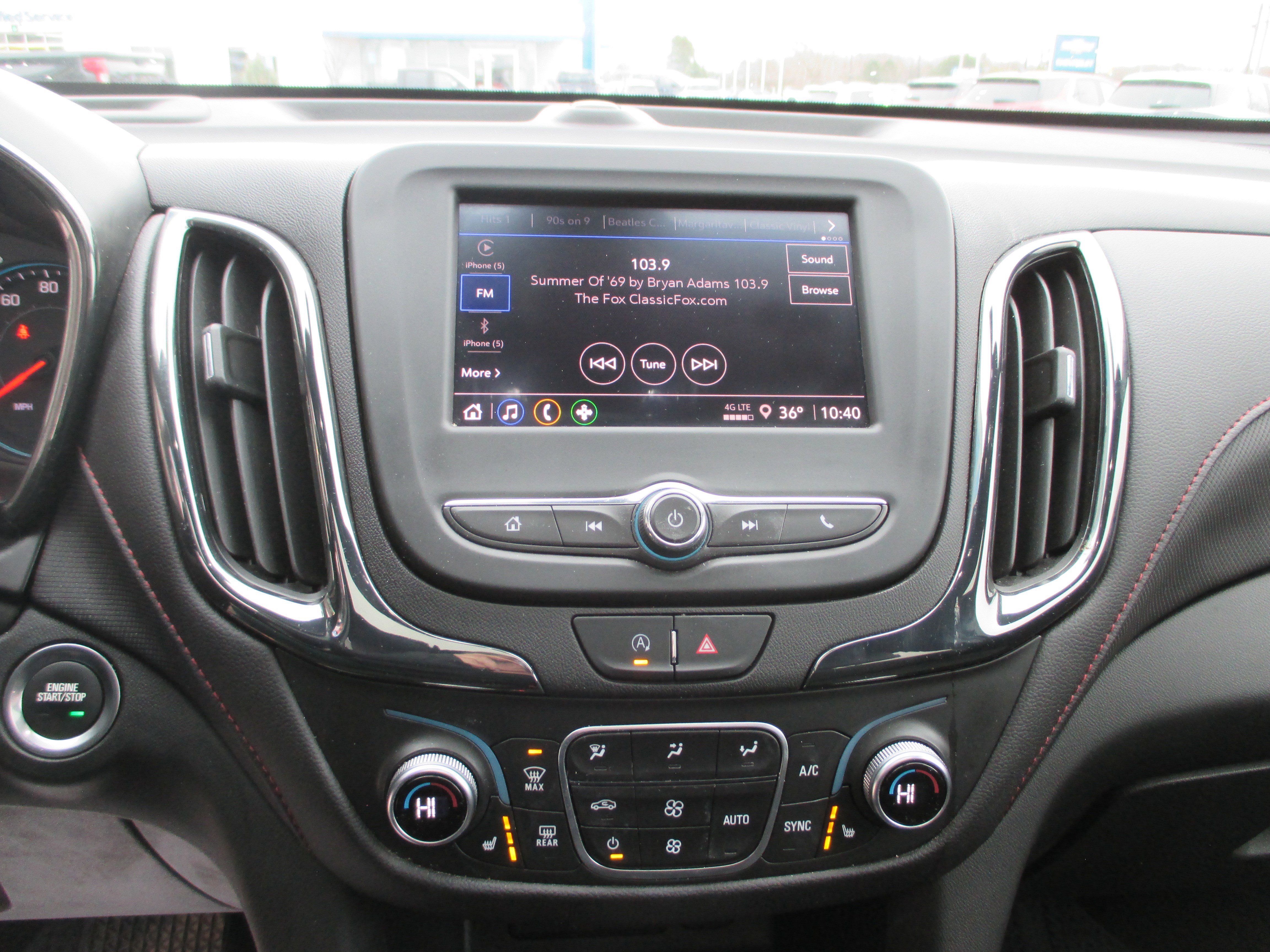 Used 2023 Chevrolet Equinox RS w/ LPO, Floor Liner Package image 18