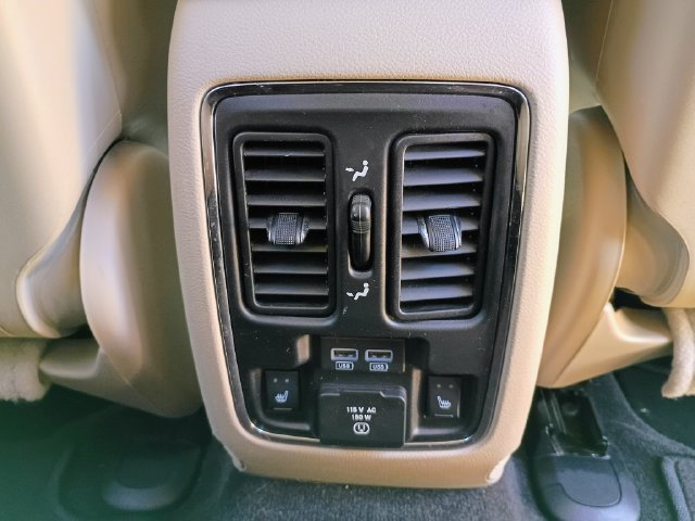 Used 2016 Jeep Grand Cherokee Limited w/ Trailer Tow Group IV RWD image 57