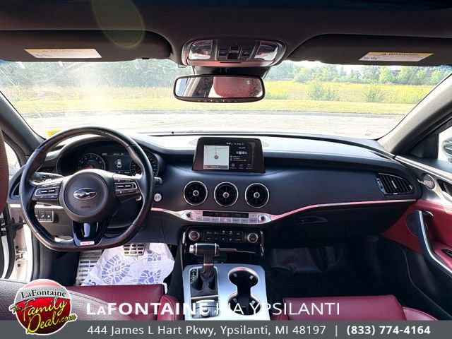 Used 2020 Kia Stinger GT1 AWD/4WD image 11