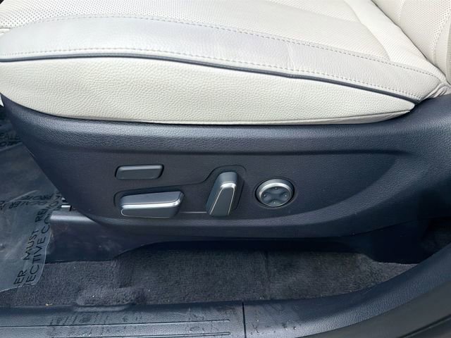 Used 2024 Hyundai Palisade Limited AWD/4WD image 16