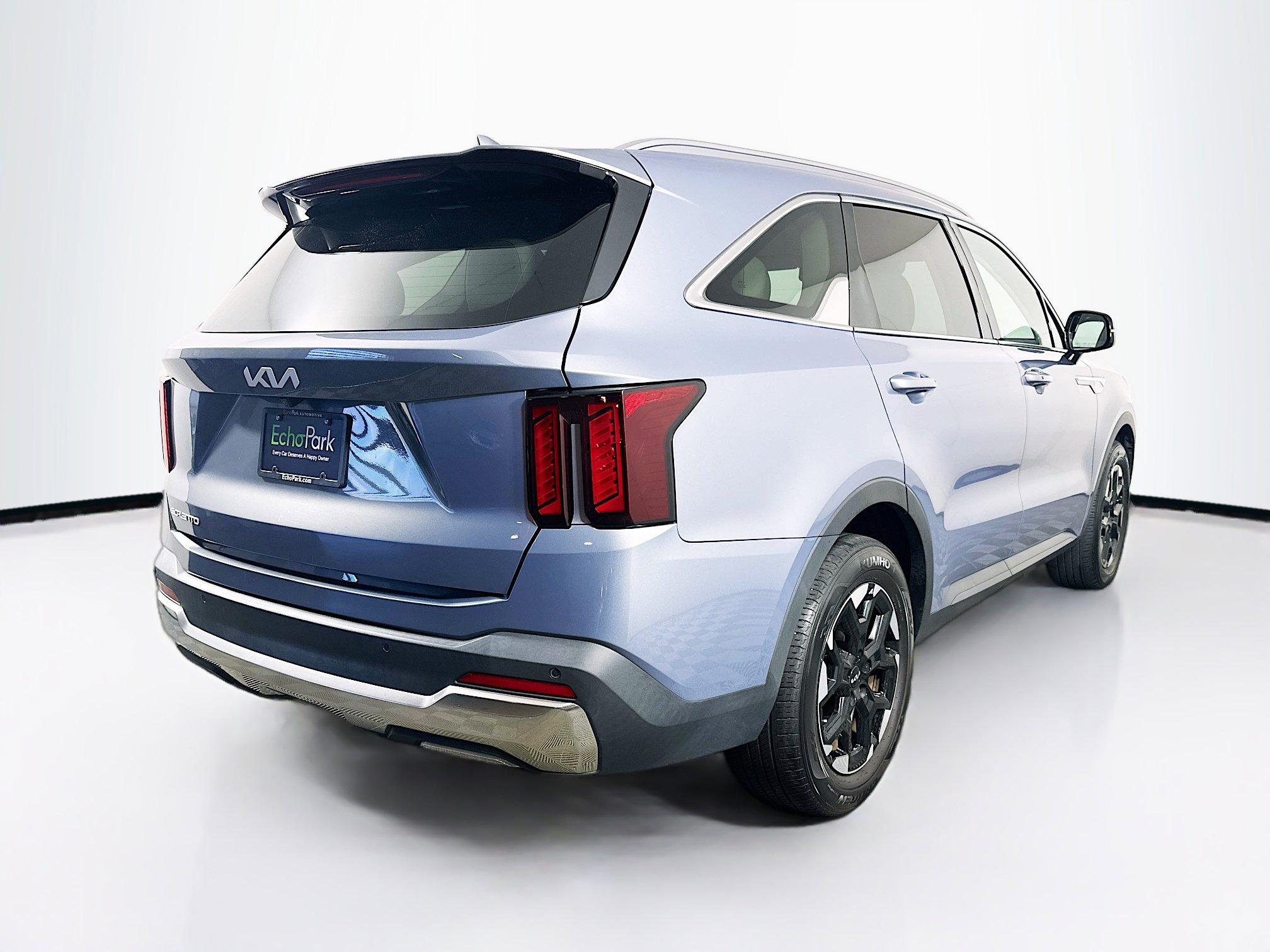 Used 2024 Kia Sorento S FWD image 9