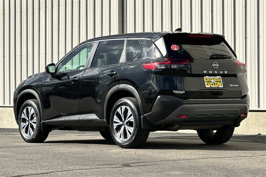 Used 2022 Nissan Rogue SV image 7