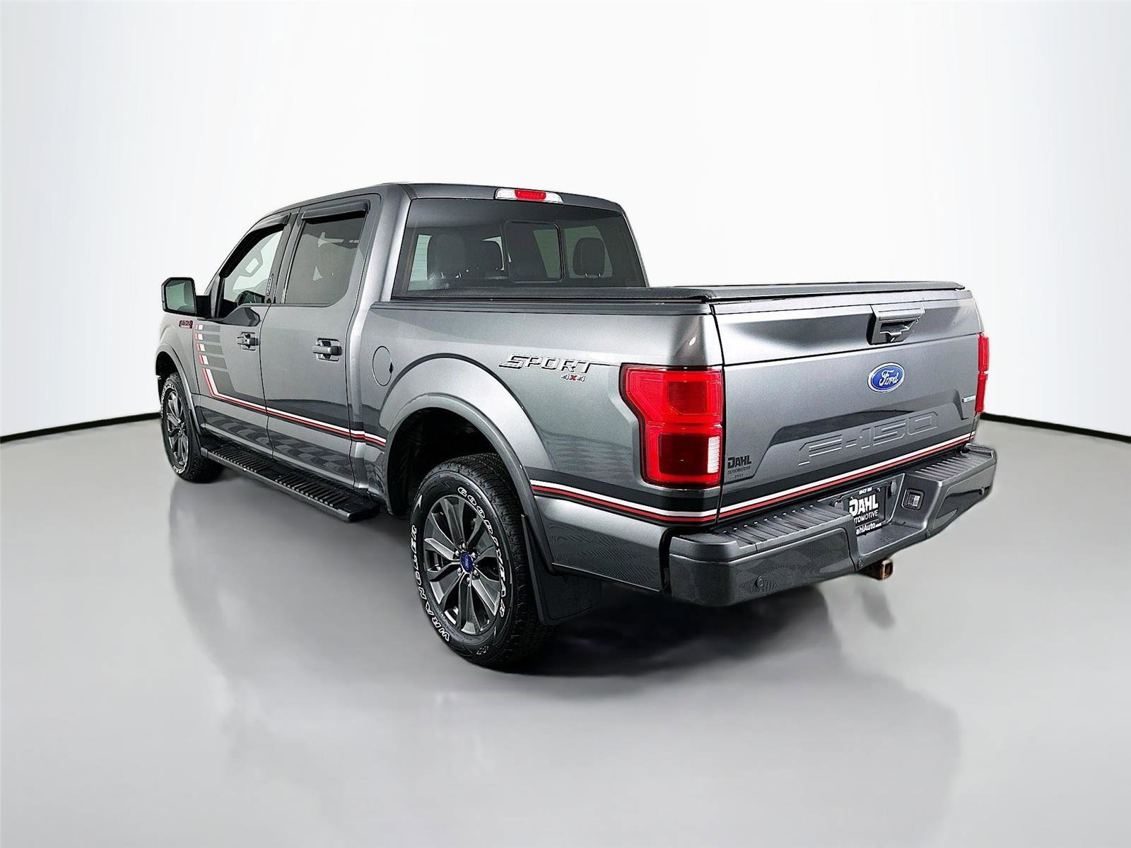 Used 2018 Ford F150 Lariat w/ Equipment Group 502A Luxury AWD/4WD image 10