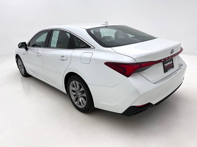 Used 2021 Toyota Avalon XLE w/ Moonroof Package image 9