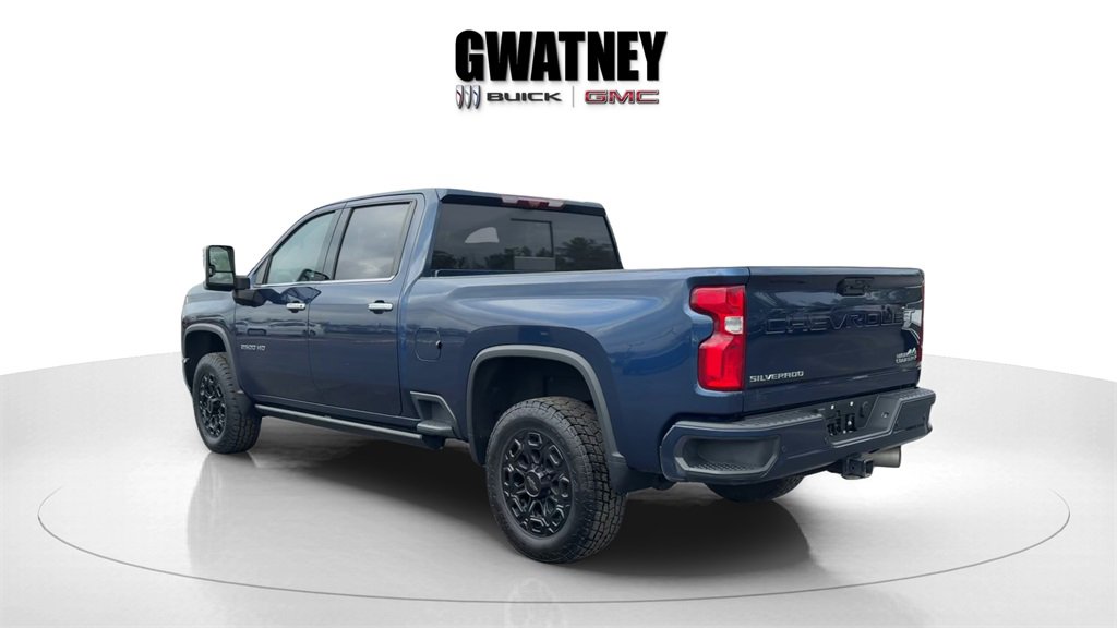 Used 2023 Chevrolet Silverado 2500 High Country w/ Technology Package image 5
