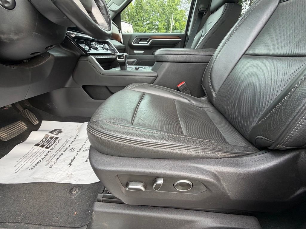 Used 2025 GMC Sierra 1500 Denali w/ Technology Package AWD/4WD image 11