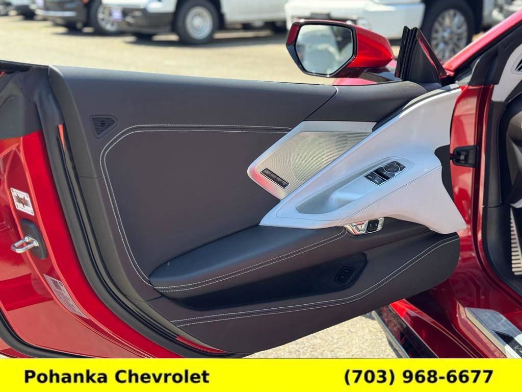 Used 2023 Chevrolet Corvette Stingray Premium Cpe w/ Z51 Performance Package image 15