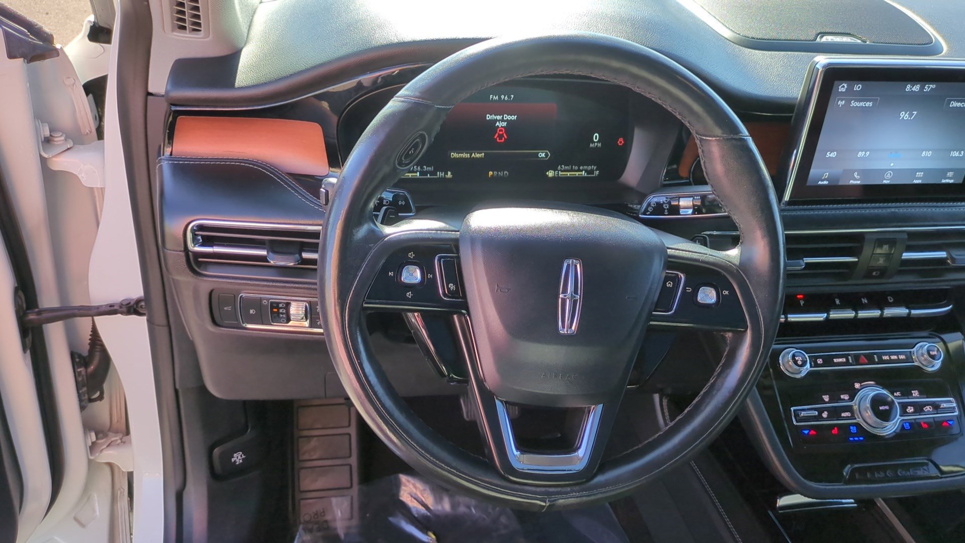 Used 2022 Lincoln Corsair Reserve w/ Equipment Group 201A AWD/4WD image 17