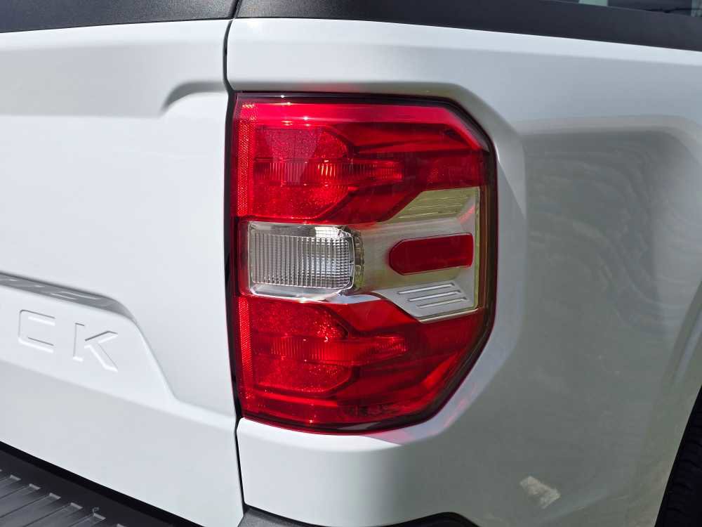 Used 2025 Ford Maverick XL w/ Equipment Group 102A image 12