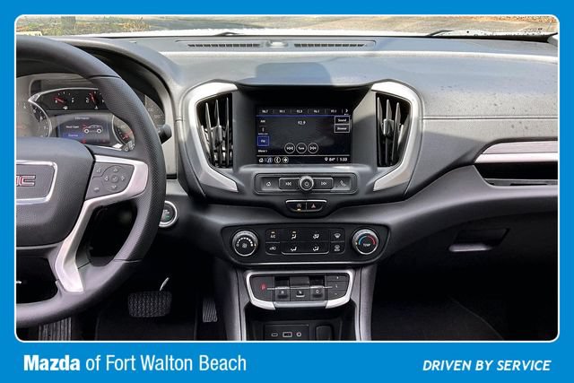 Used 2022 GMC Terrain SLE FWD image 9