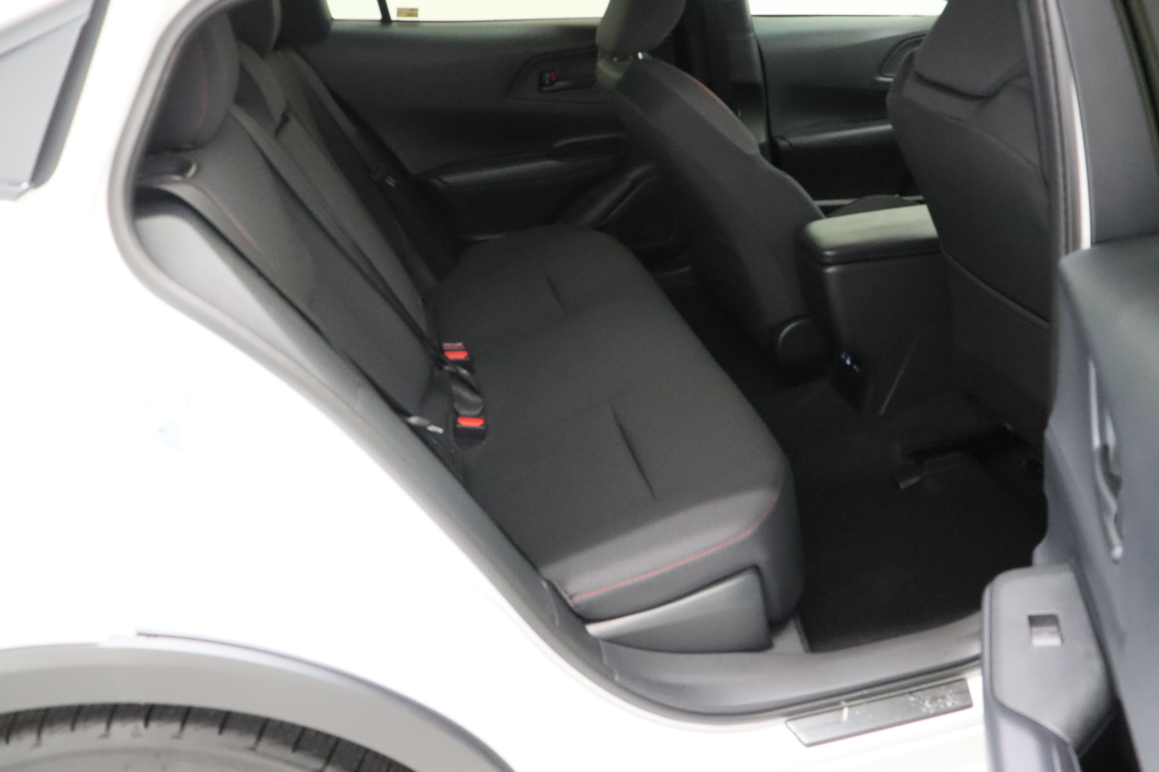 Certified 2026 Toyota Prius Plug-In Hybrid FWD image 31