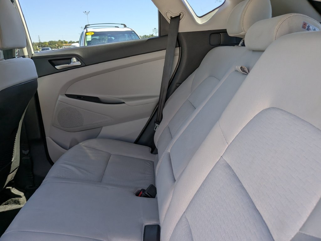 Used 2020 Hyundai Tucson Value FWD image 18
