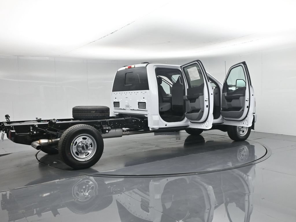 New 2026 Ford F350 XL w/ XL Chrome Package AWD/4WD image 5