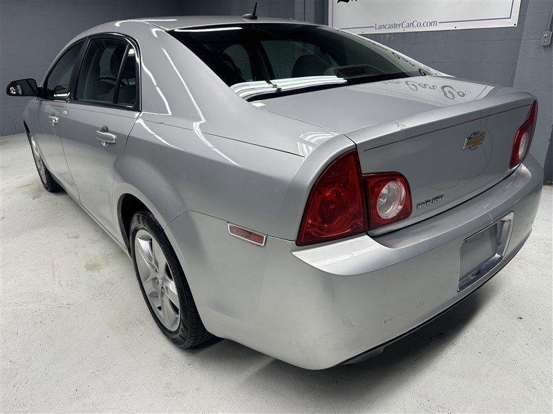 Used 2010 Chevrolet Malibu LS image 3