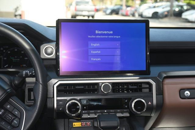 Used 2025 Toyota 4Runner Limited AWD/4WD image 11