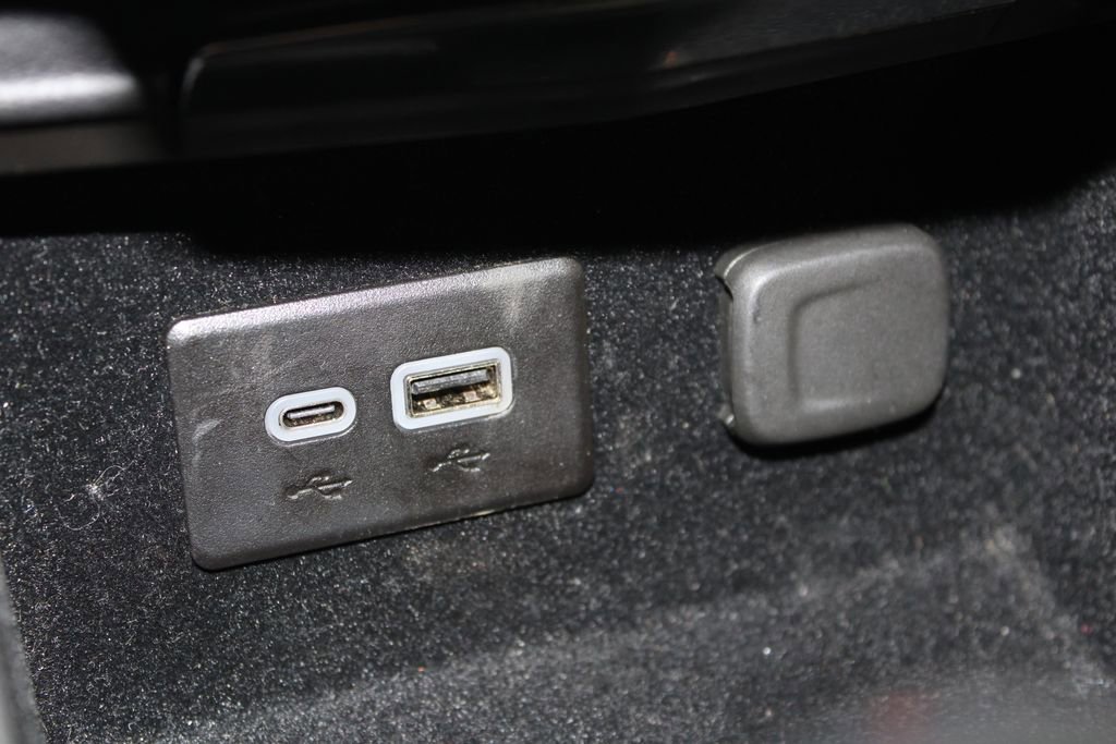 Used 2024 Cadillac XT4 Premium Luxury image 45