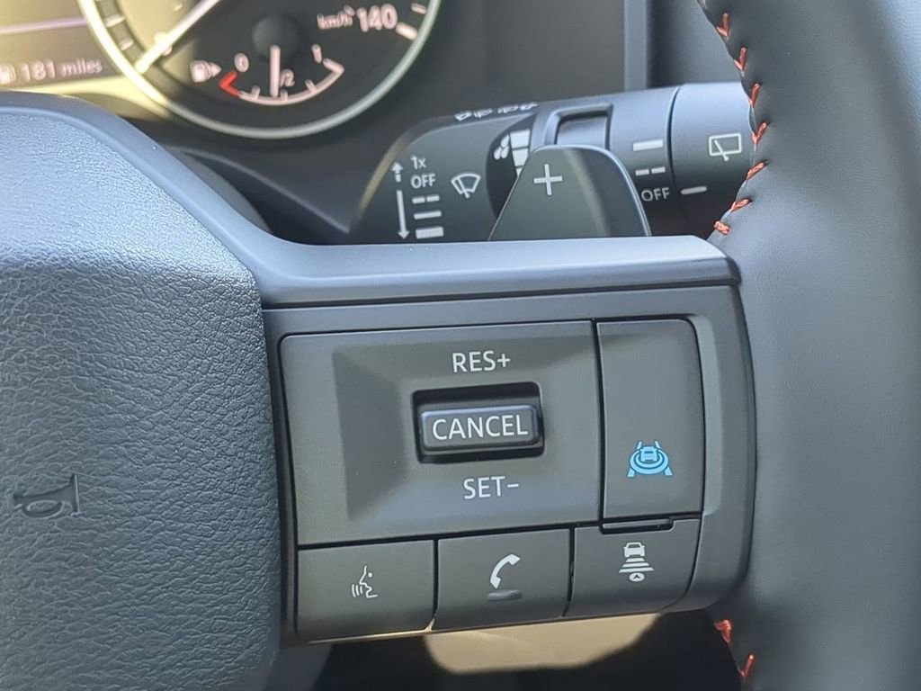 Certified 2025 Nissan Rogue SV image 26