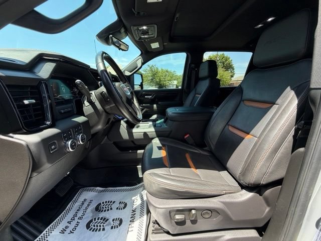 Used 2024 GMC Sierra 3500 AT4 w/ AT4 Premium Plus Package AWD/4WD image 2