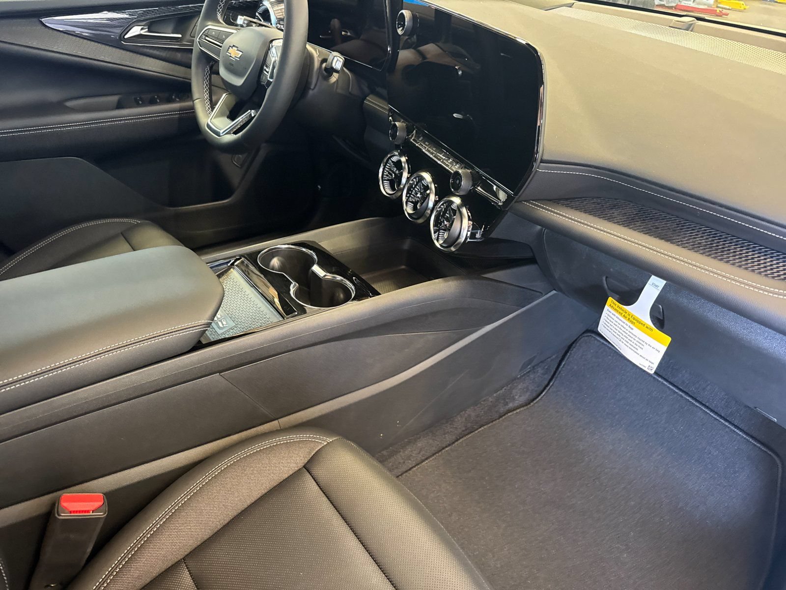 New 2026 Chevrolet Blazer EV LT AWD/4WD image 17