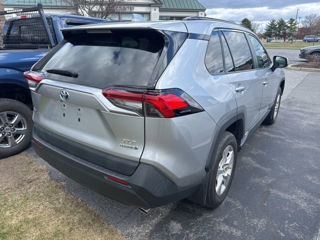 Used 2019 Toyota RAV4 XLE image 9
