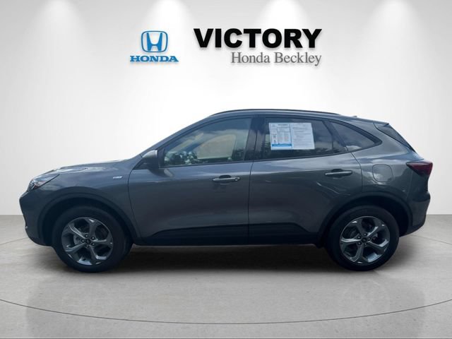 Used 2025 Ford Escape ST-Line AWD/4WD image 2
