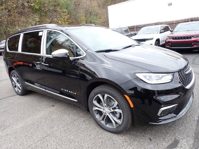 New 2026 Chrysler Pacifica Pinnacle image 9