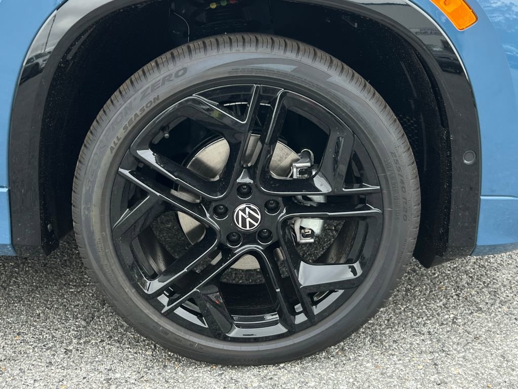 New 2026 Volkswagen Tiguan SE R-Line image 7