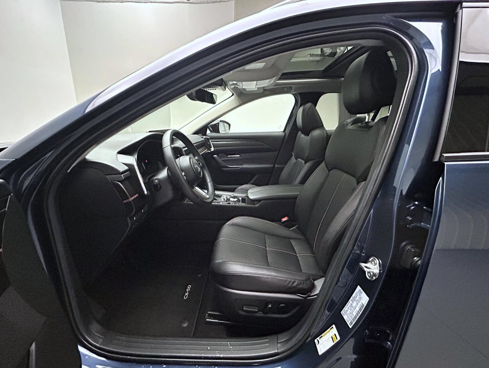 Used 2025 MAZDA CX-50 AWD 2.5 S w/ Premium Plus Pkg image 10