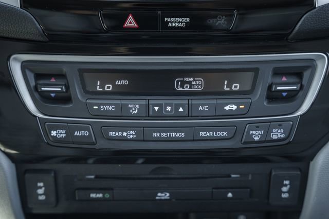 Used 2017 Honda Pilot Touring image 24