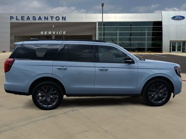 New 2025 Ford Expedition Platinum w/ Stealth Performance Package AWD/4WD image 6
