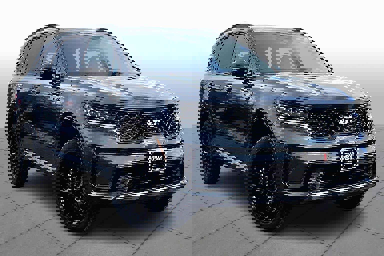 Used 2022 Kia Sorento SX image 2