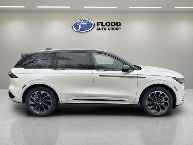 New 2026 Lincoln Nautilus Reserve AWD/4WD image 4