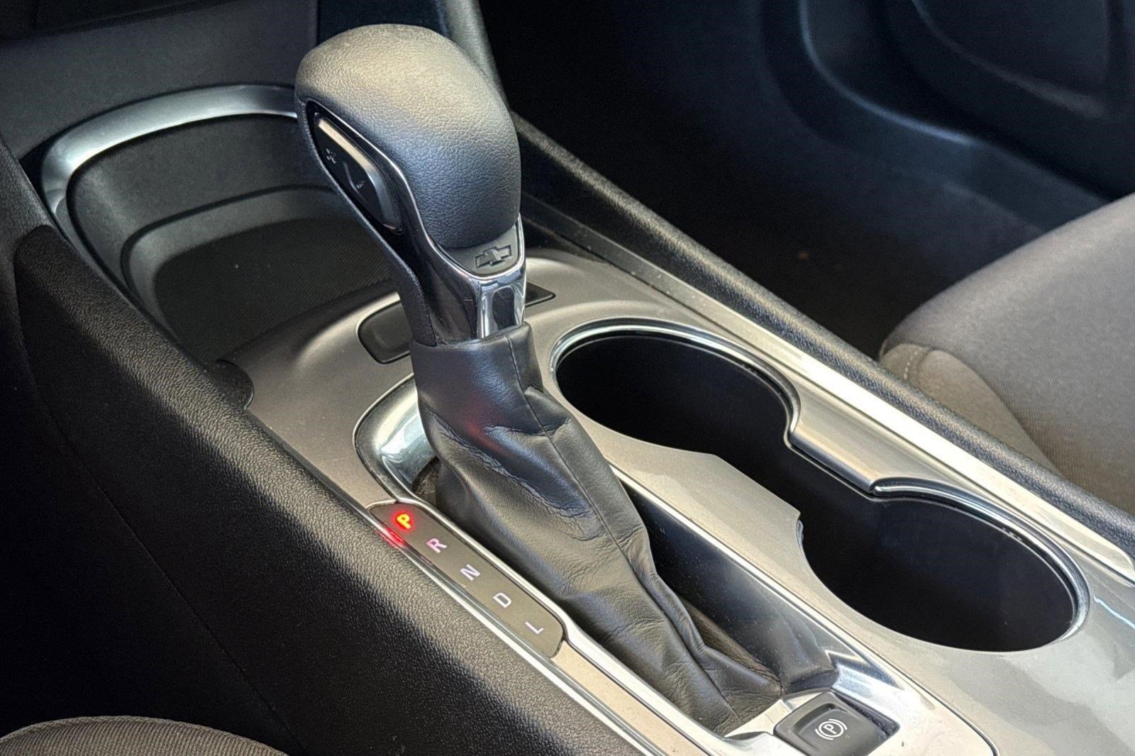 Used 2023 Chevrolet Malibu LT image 17