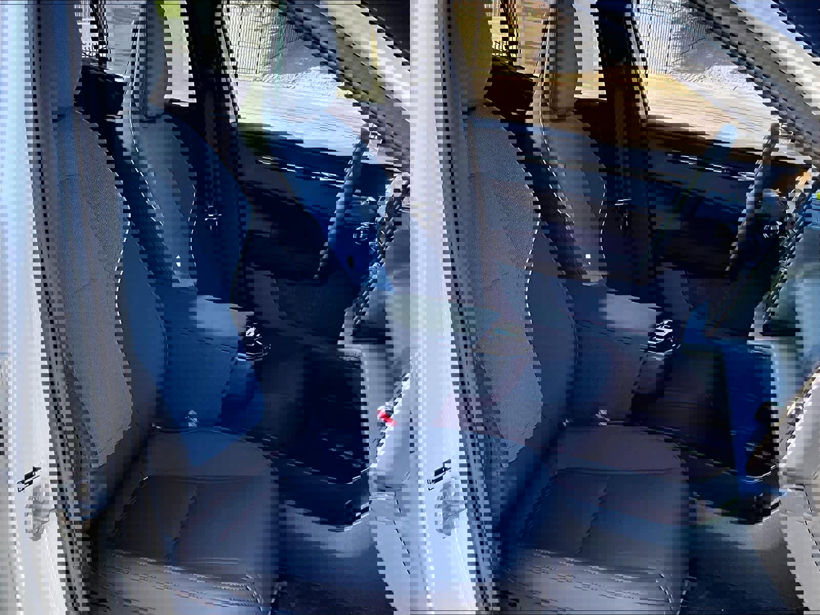 New 2026 Volvo EX30 Plus w/ Climate Package image 31