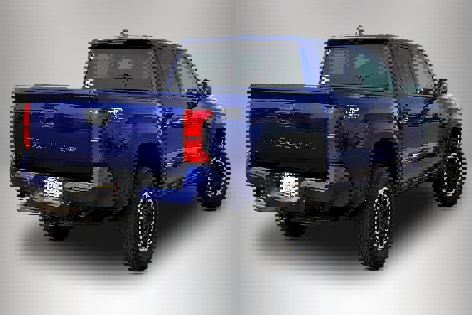 Used 2024 Toyota Tacoma TRD Off-Road AWD/4WD image 6