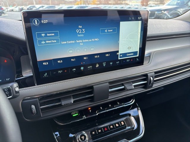 New 2026 Lincoln Corsair Premiere image 11