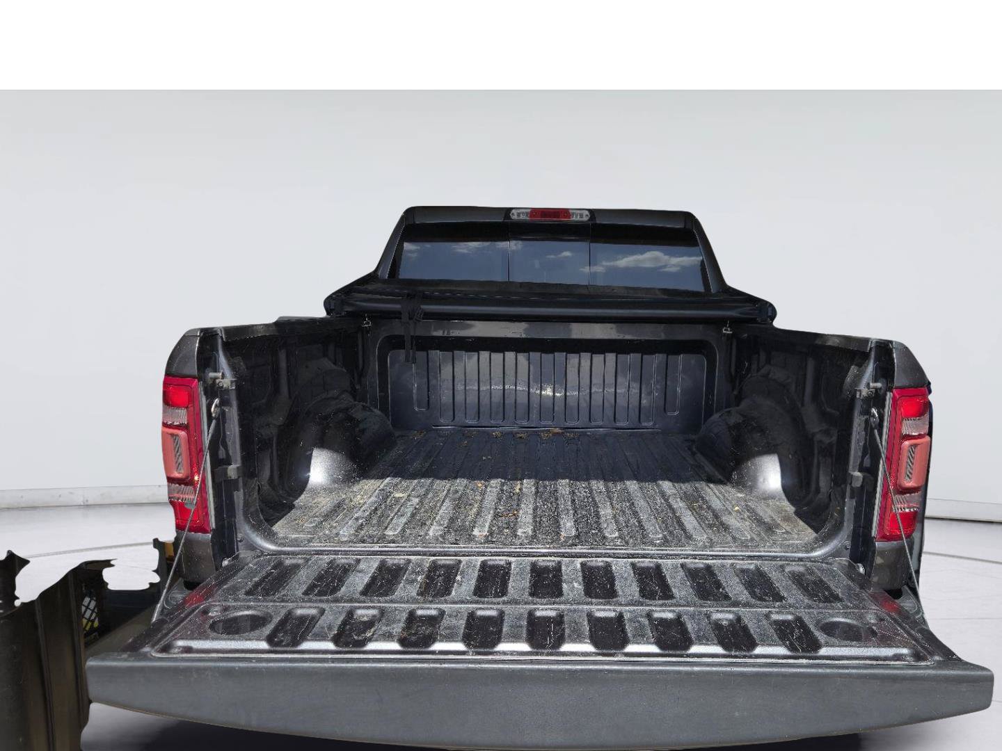 Used 2019 RAM 1500 Laramie w/ Off Road Group AWD/4WD image 25