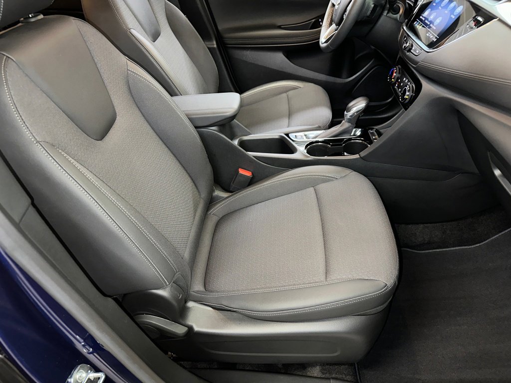 Certified 2023 Buick Encore GX Preferred w/ Cold Weather Comfort Package image 30