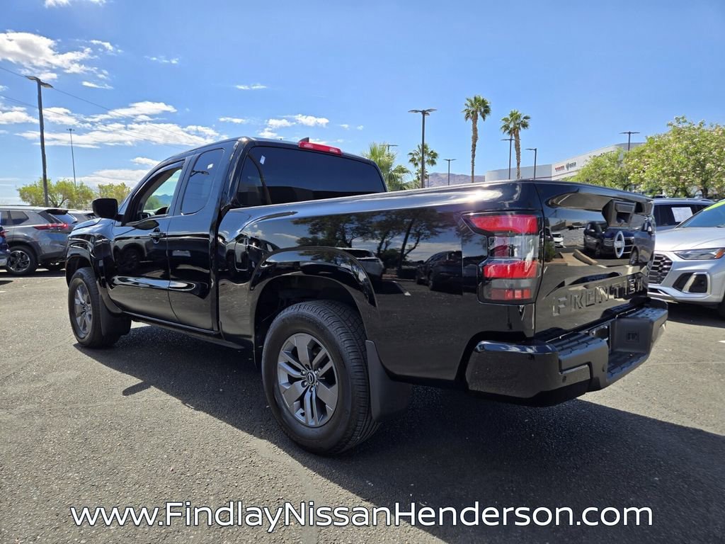 Used 2025 Nissan Frontier SV RWD image 4