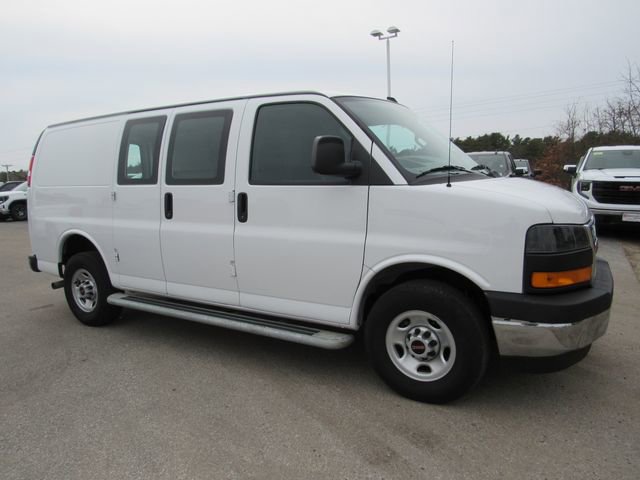 Used 2024 GMC Savana 2500 w/ Driver Convenience Package image 6