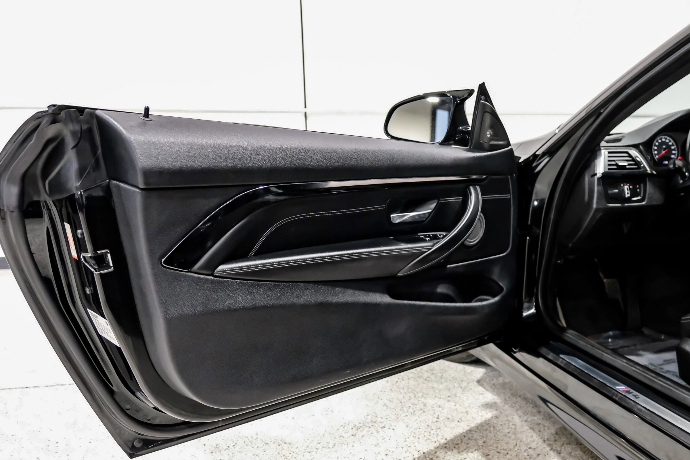 Used 2018 BMW M4 Coupe image 38