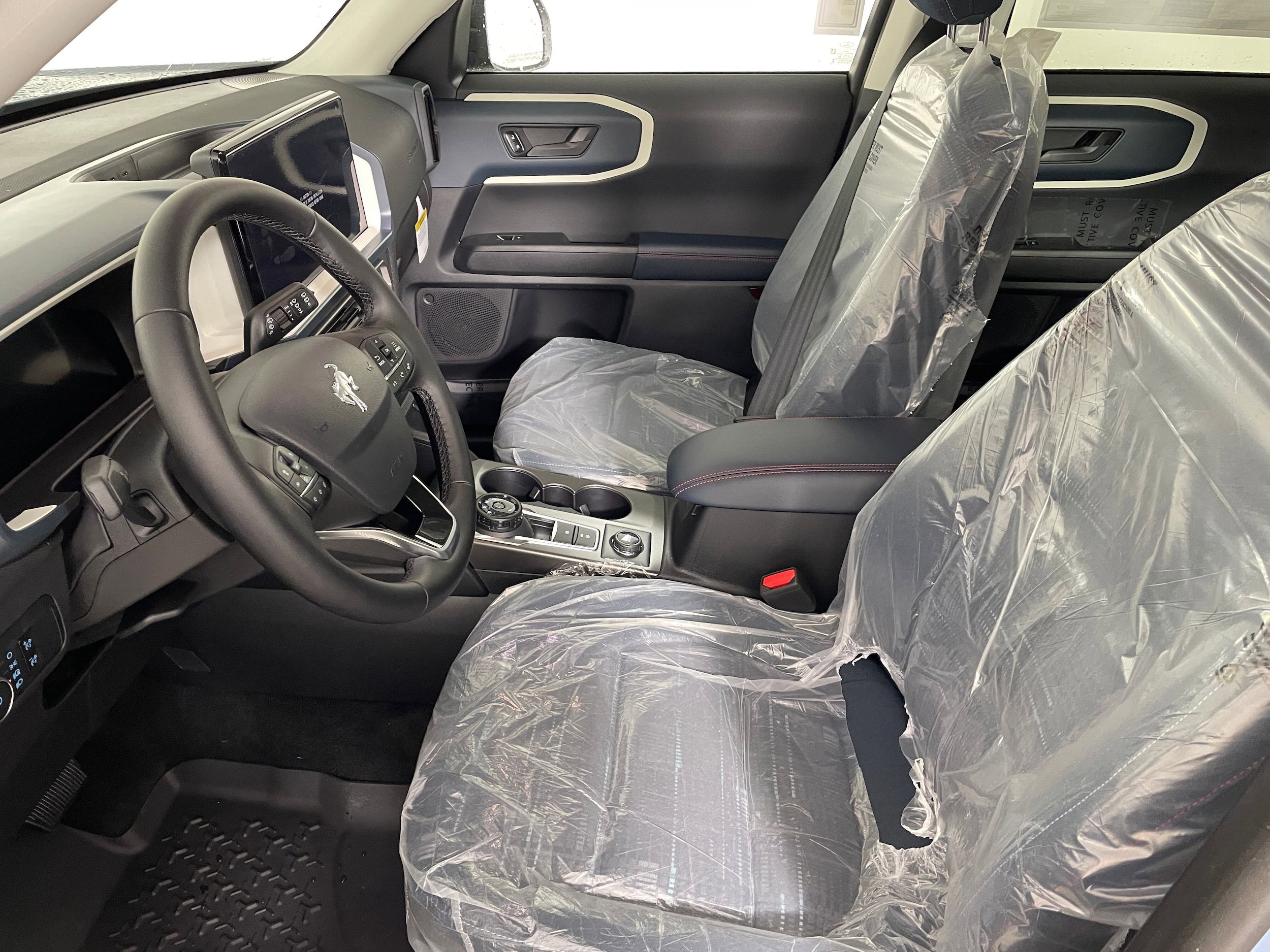 New 2025 Ford Bronco Sport Heritage w/ Convenience Package image 2