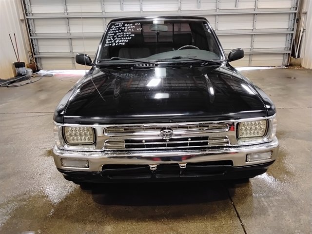Used 1993 Toyota Pickup Deluxe image 7