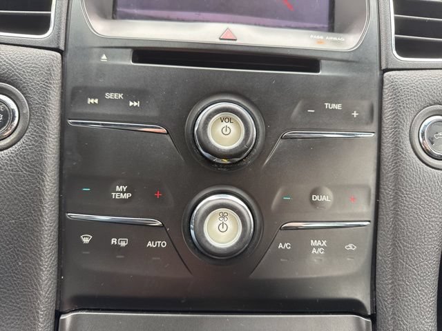 Used 2013 Ford Taurus SEL FWD image 19