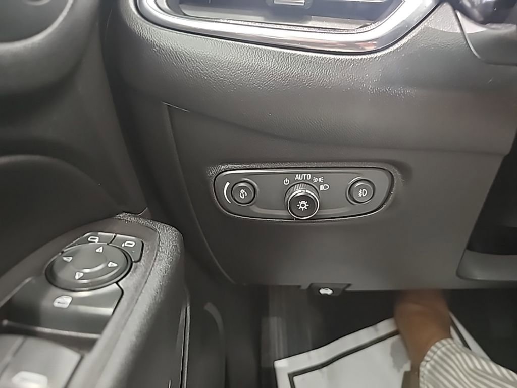 Certified 2021 Chevrolet Equinox Premier AWD/4WD image 23
