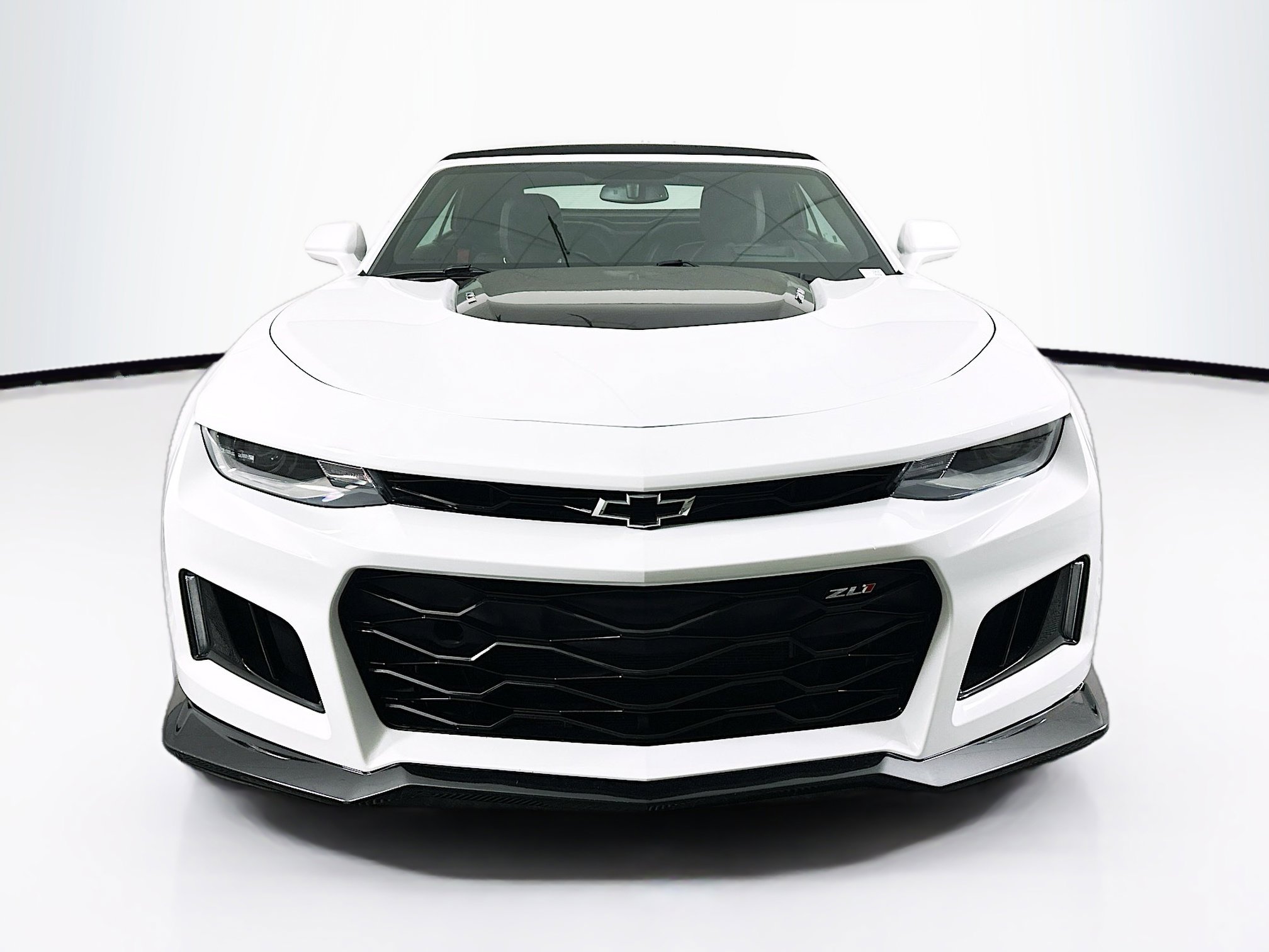 Used 2017 Chevrolet Camaro ZL1 image 2