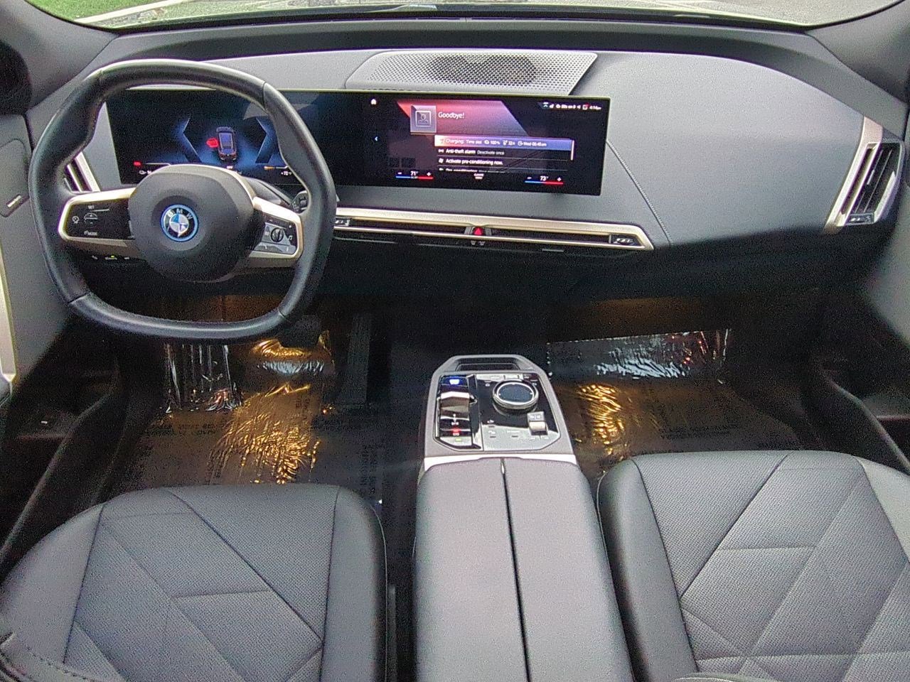 Used 2023 BMW iX xDrive50 w/ Sport Package image 22